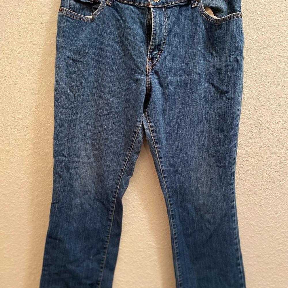 Size 12 Levi 550 jeans